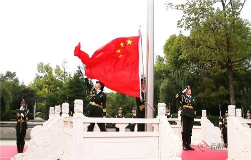 白带增多，还发黄有异味是怎么回事？